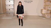 Вижте Брадли Купър, Нина Добрев и още звезди за Louis Vuitton