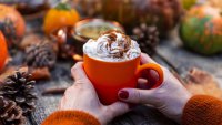 Как да си приготвите най-вкусните топли напитки за уютна есен