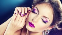 Блясък, красота и стил – Как да си направите омбре грим и маникюр