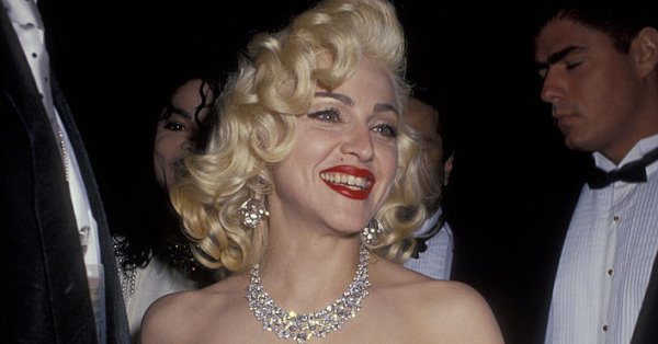 Мадона за пореден път отдава почит на легендарната Мерилин Монро