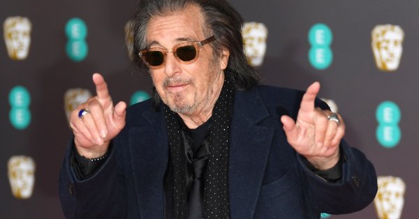 Спомняте ли си класиката Сърдити старчета Там двама пенсионери се