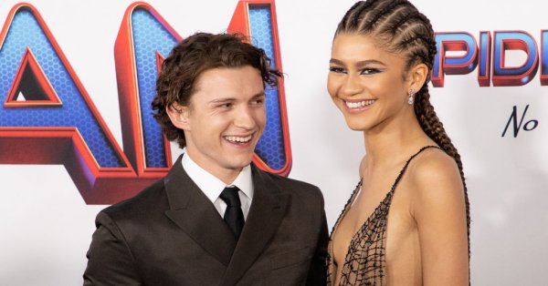 Те са една от любимите млади холивудски двойки Запознават се