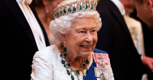 Невиждана досега снимка на кралица Елизабет беше пусната само няколко