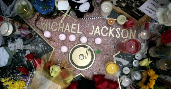 Бившата съпруга на Майкъл Джексън Деби Роу призна в американски