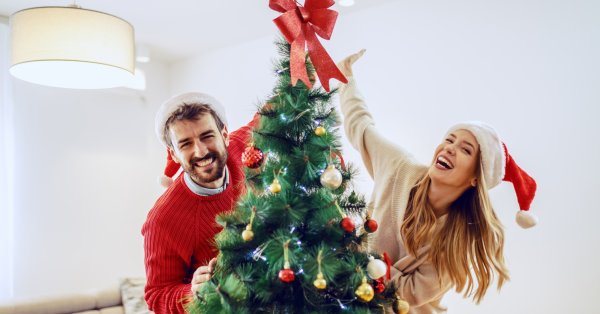 Астрологията е наука която изучава взаимодействието между Слънцето Луната и