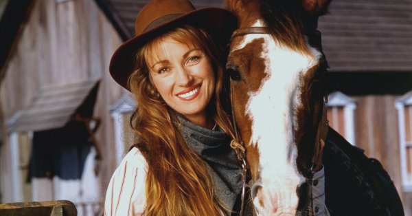 Джейн Сиймур има редица главни роли след сериала от 90 те