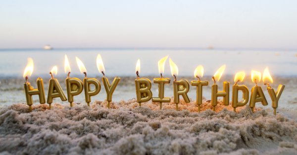 Диляна Попова показа че за нея лятото продължава Моделът навърши