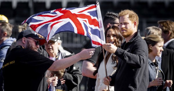 Принц Хари сподели подробности за тайната му визита при английската
