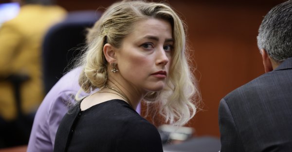 Милиони долари се дължат след присъдата в сряда когато съдебните