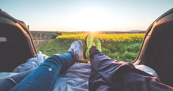Астрологията е наука която изучава взаимодействието между Слънцето Луната и