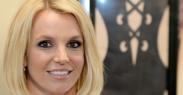 Бритни Спиърс продължава да споделя травматични спомени от миналия си