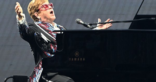 Елтън Джон сподели тъжна новина с последователите си Певецът е