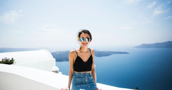 Астрологията е наука която изучава взаимодействието между Слънцето Луната и