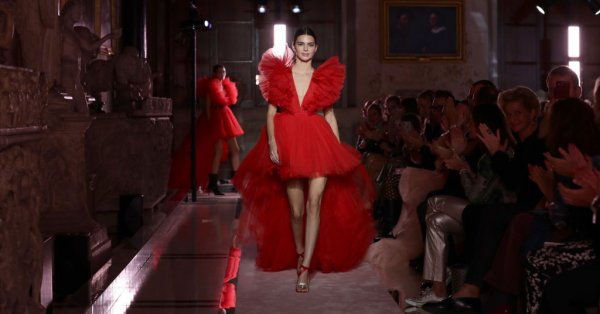 Известните сестри са същите като обикновените дори когато става въпрос