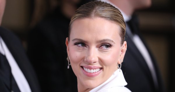 Скарлет Йохансон споделя историята вдъхновила уникалното име на сина ѝ По