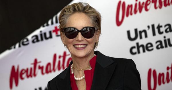 В новата си автобиография Шарън Стоун разкрива подробности за трудния