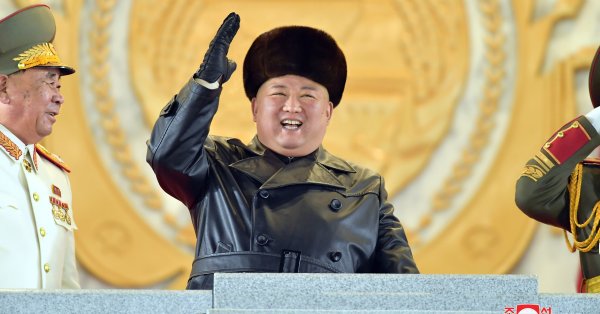 Модна полиция в Северна Корея! Ким Чен Ун забрани на