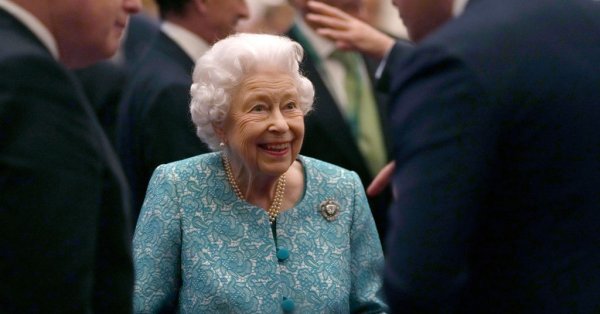 През последните няколко седмици цяла Великобритания си задава един и