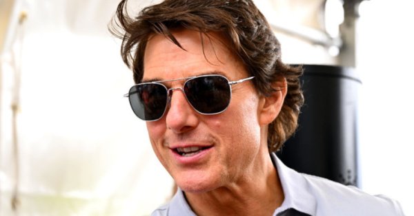 Том Круз се появи на концерта на Адел в Хайд