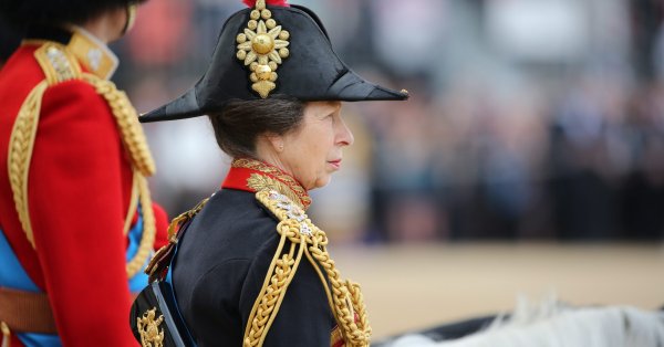 Принцеса Ан отбеляза важна годишнина Шестнадесетата по ред за трона