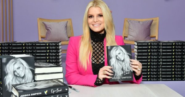 Джесика Симпсън се завръща към старите си тренировъчни навици и