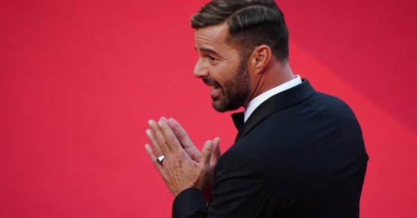 Рики Мартин получи нов удар по своята репутация След като