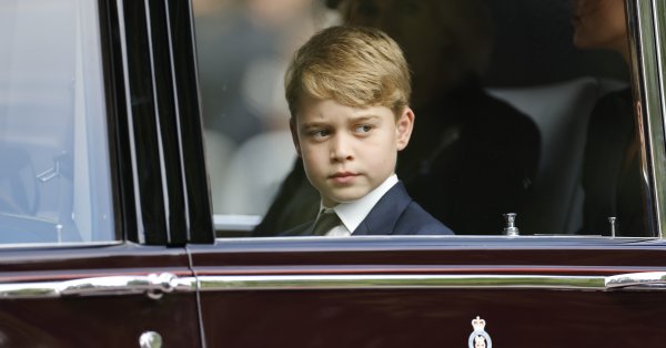 Принц Джордж принцеса Шарлот и техният по малък брат принц Луи