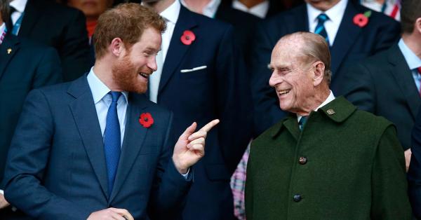 Принц Хари отново е във Великобритания 36 годишният син на принц