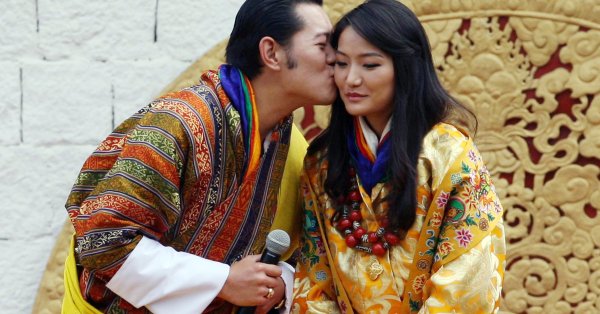 Кралят и кралицата на Бутан празнуват 10 години от тяхното