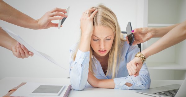 Покрай пандемията социалната изолация и несигурността в живота ни броят