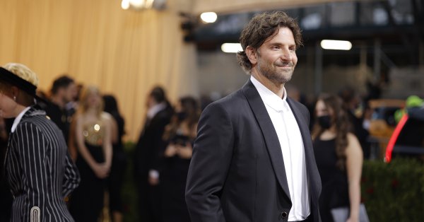 Ирина Шейк и Брадли Купър се разделиха преди три години