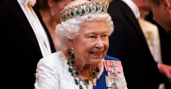 Платиненият юбилей на кралицата наближава а близки до празненството обещават