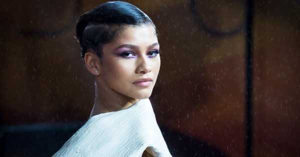 Том Холанд и Зендая продължават да подклаждат слухове за романтична