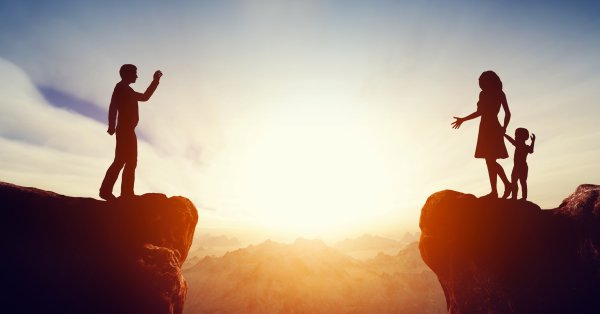 Раздялата с любим човек не се преодолява Ти просто свикваш