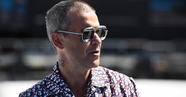 Какво се случва когато един мъж наближавайки 50 те решава да