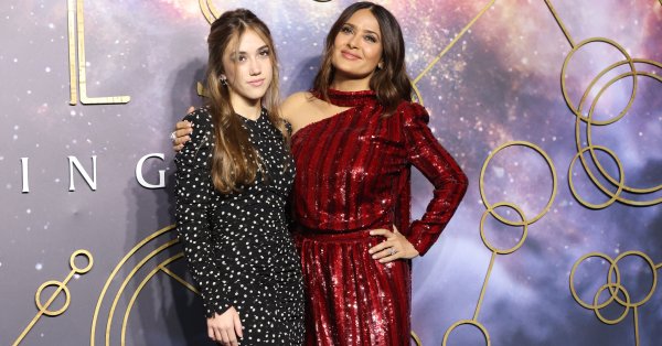 Салма Хайек е доказателство че добрият външен вид се предава