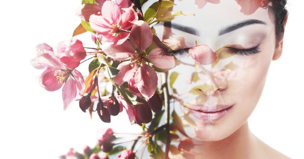 Астрологията е наука която изучава взаимодействието между Слънцето Луната и