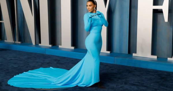 Част от последните снимки на Ким Кардашян привлякоха общественото внимание