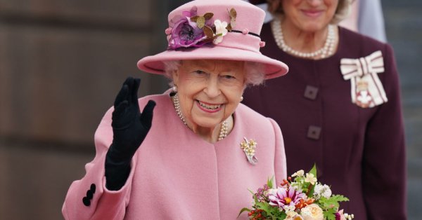 Годините са просто едно число за кралица Елизабет II 95 годишният