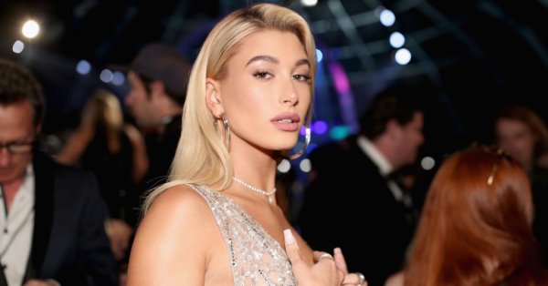 Началото на козметичния бизнес на Хейли Бийбър не е никак