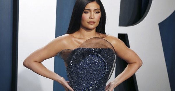 Почти два месеца след като роди второто си дете Кайли