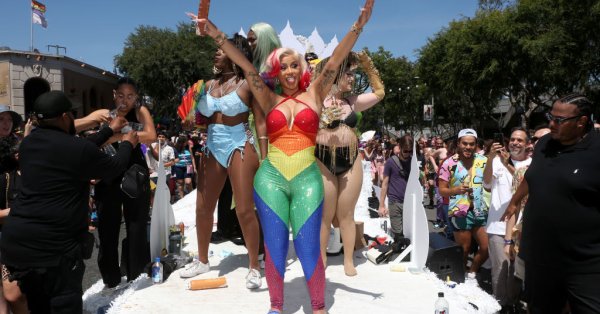 Всеки може да носи скъпи дизайнерски тоалети и да изглежда