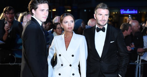 Синът на Виктория и Дейвид Бекъм Бруклин се сгоди