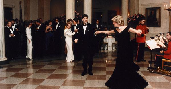 Джон Траволта никога няма да забрави момента в който танцува