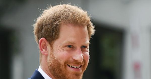 Херцогът на Съсекс участва в подкаста Armchair Expert на актьора