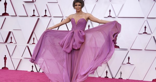 Честит рожден ден Хали Бери Носителката на Оскар навърши 55