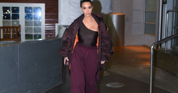 Не пипай това е Balenciaga Това искаше да каже Ким Кардашян