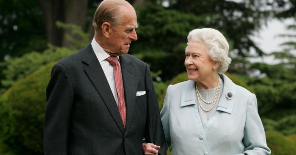 Кралица Елизабет II носеше британската корона в продължение на 70