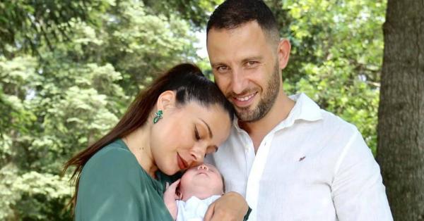 Едно от най чаровните телевизионни лица в родния ефир – водещата