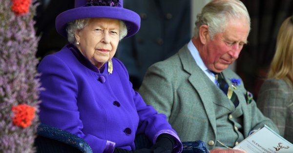 Положителният тест за коронавирус на принц Чарлз хвърли в смут